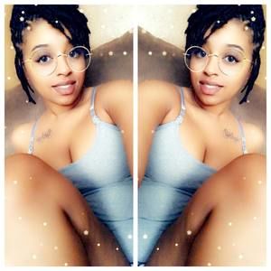 Meet your Posher, Chole